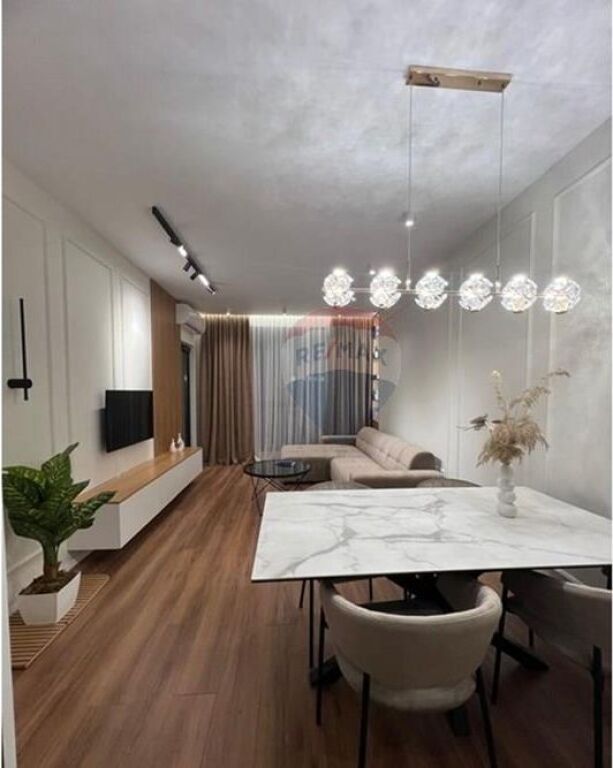 Ofrohet apartament 1+1 me qira tek rezidenca Erli, Porcelan.