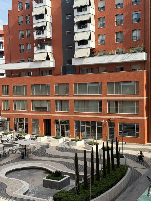 Appartamento vuoto in affitto a Delijorgj