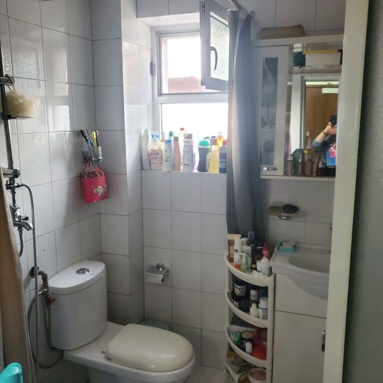 Apartament 1+1, Siri Kodra!