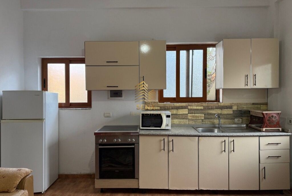 Affitto, Ingresso Privato 1+1, Misto Mame, 25.000 Lek/mese