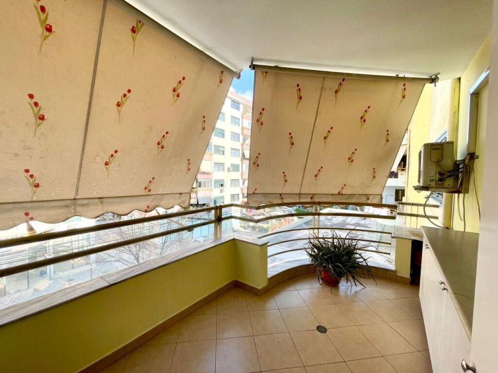 Appartamento 2+1 in affitto a Kamez