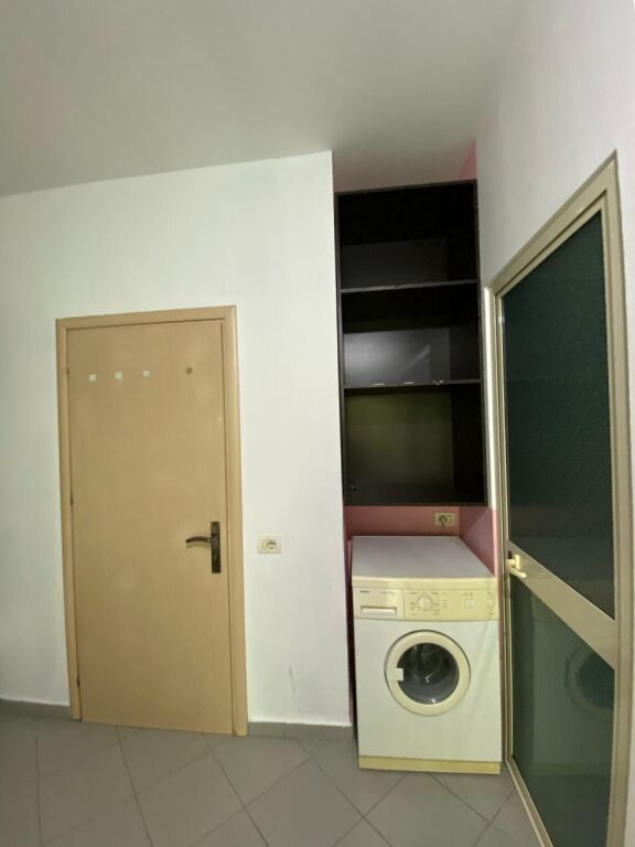 🏡 Monolocale in Affitto – Via Durazzo !