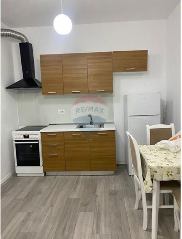 Affittasi appartamento 1+1 a Univers City