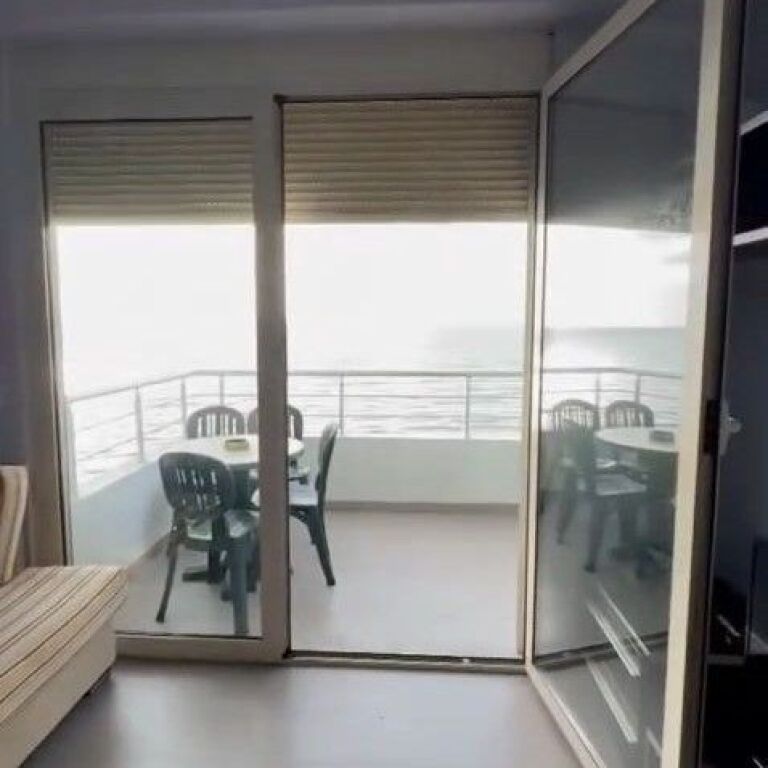 🏡 Apartment for Sale 2+1+2 + Parking Spot – Kavaja Rock (First Line) 🌊