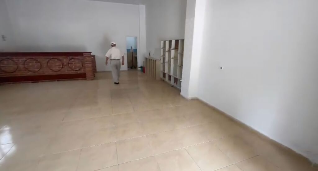 📌 Ambient Biznesi me Qera – 60m² në Rrugën Kadri Prishtina, Ideal për Zyre ose Dyqan