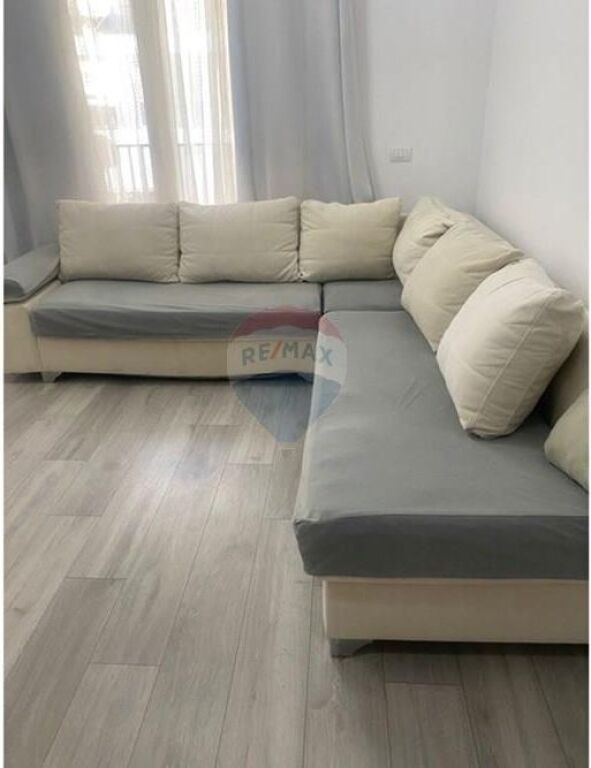 Affittasi appartamento 1+1 a Univers City