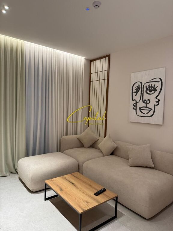 APARTAMENTE ME QIRA PER AIR BNB RRUGA MINE PEZA 2.200 EURO