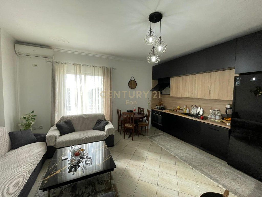 Apartment 2+1 for Sale at Kazazi Durrës !!!