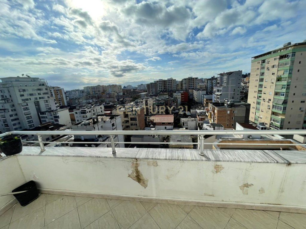 Apartment 2+1 for Sale at Kazazi Durrës !!!