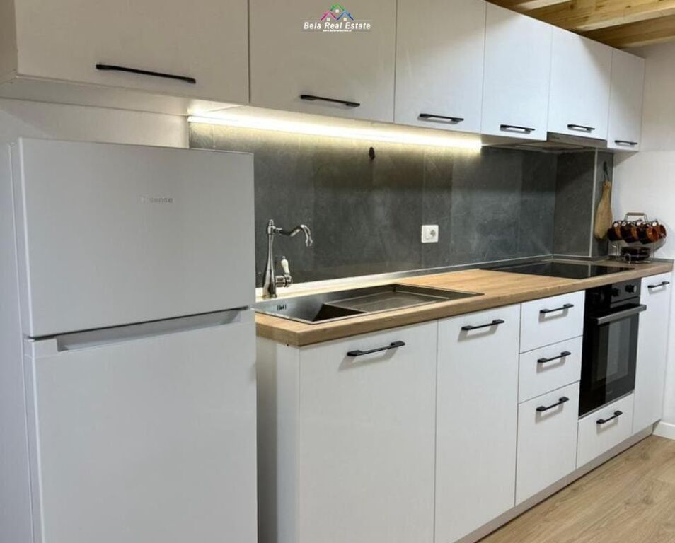 Studio apartment for rent at Durres Street (ID BG150) Tirana