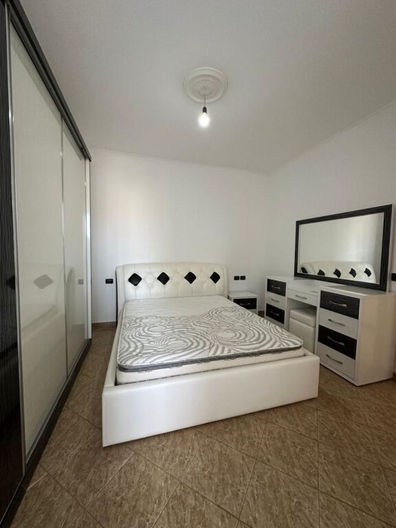 AFFITTASI 2+1 NELA 6 YZBERISHT 45000 LEKE