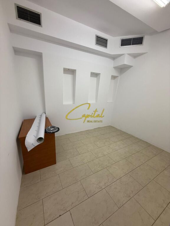 BUSINESS PREMISES FOR SALE 147 M2 ELBASAN ROAD 530,000 EURO