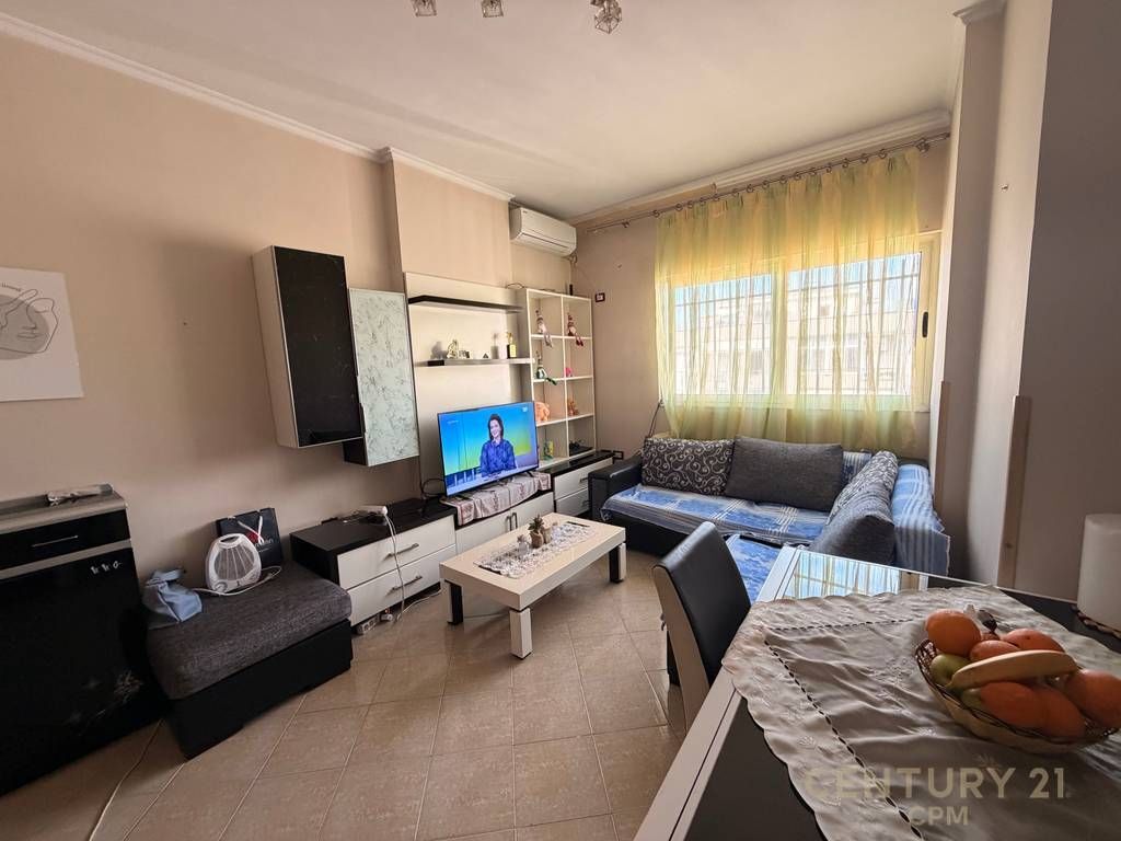 SHESIM APARTAMENT 1+1 NE VASIL SHANTO!