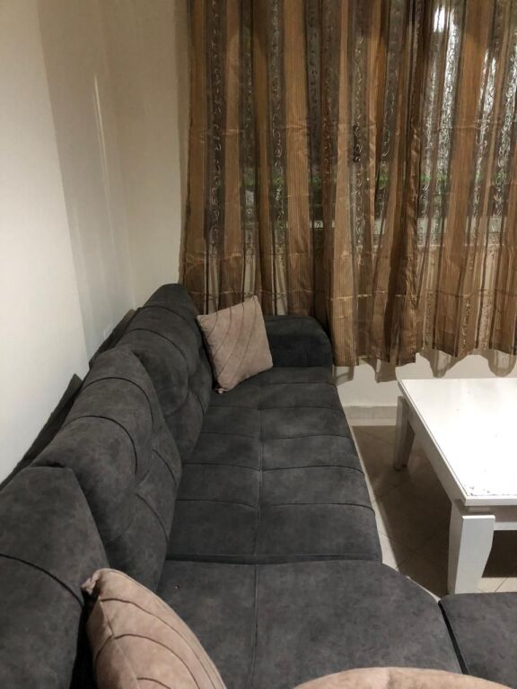 Affittasi appartamento 1+1, Zona Selvia, vicino al Complesso Halili