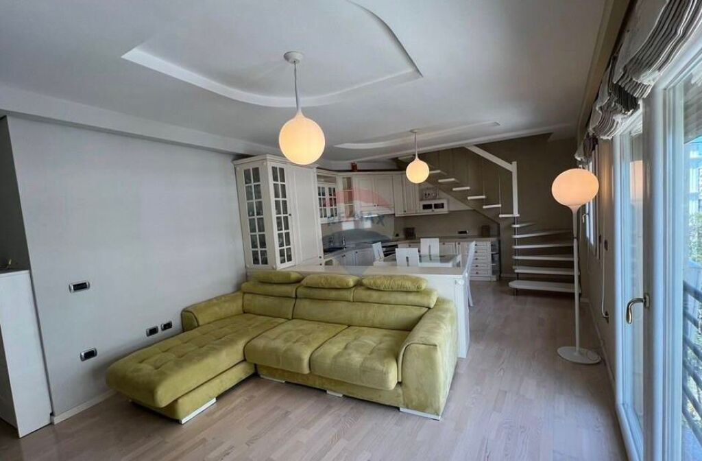 Duplex per shitje me pamje nga Liqeni i Thate ID: 530181095-240