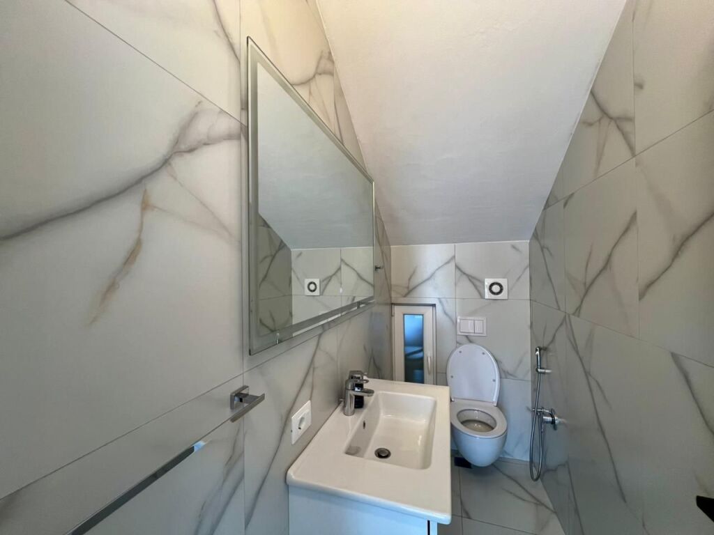 3-storey villa for rent, “Rezidenca Vilat Lule”, Mjull Bathore