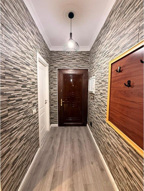 Apartment 2+1 for rent at Komuna e Parisit