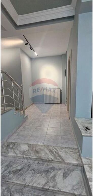 Private house - For Rent - Idriz Dollaku Street, Tirana