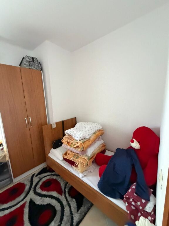 Shitet super apartament në Shkëmbin e Kavajës! 🌊 2+1