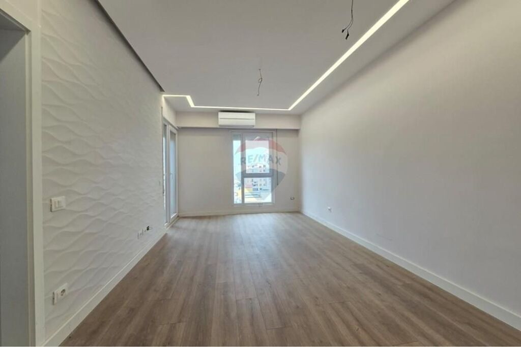 🏡 APARTAMENT 2+1 PËR SHITJE – te Shkolla e Kuqe