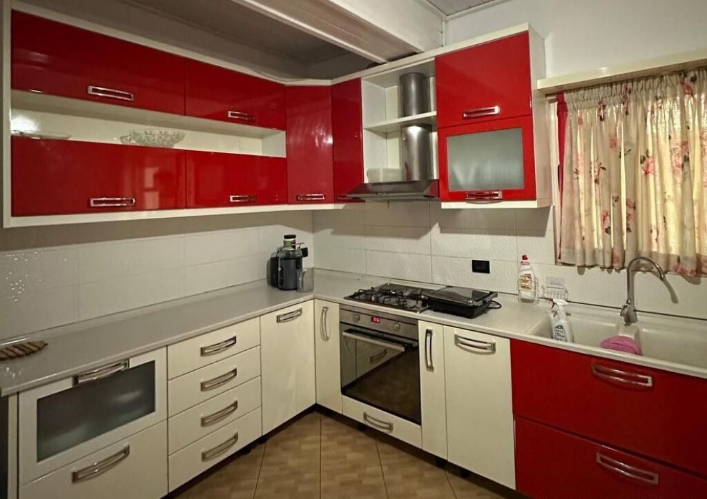 Apartament 3+1+2 + Depo &amp; Verande Me Qira Prane Tv Klan !