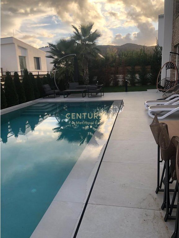 LUXURY VILLA FOR RENT WITH SWIMMING POOL, IN A RESIDENTIAL AREA NEAR TEG 5,000 € /Month Total Area  500m2