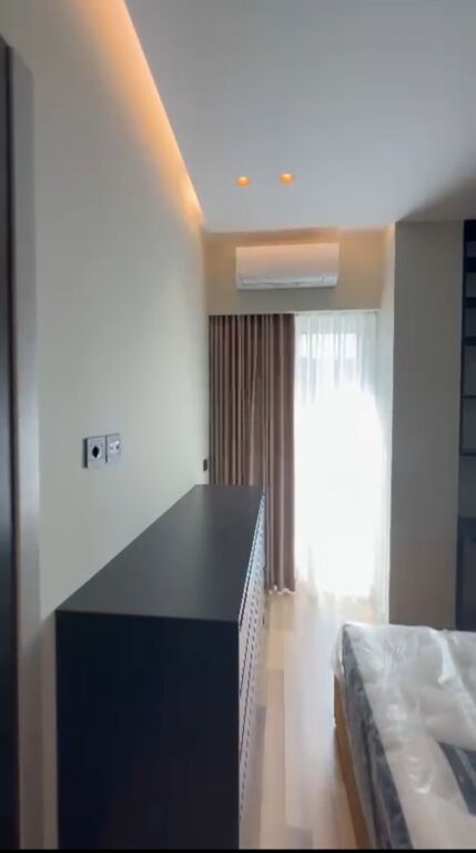 🏡 Apartament 1+1 me post parkimi me qira – pranë Air Albania Stadium