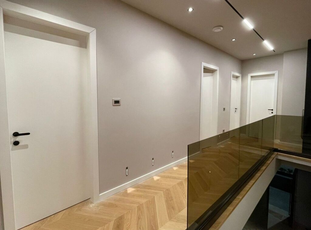 🏡 Vilë 3-Katëshe për Shitje – Mandarin Residence