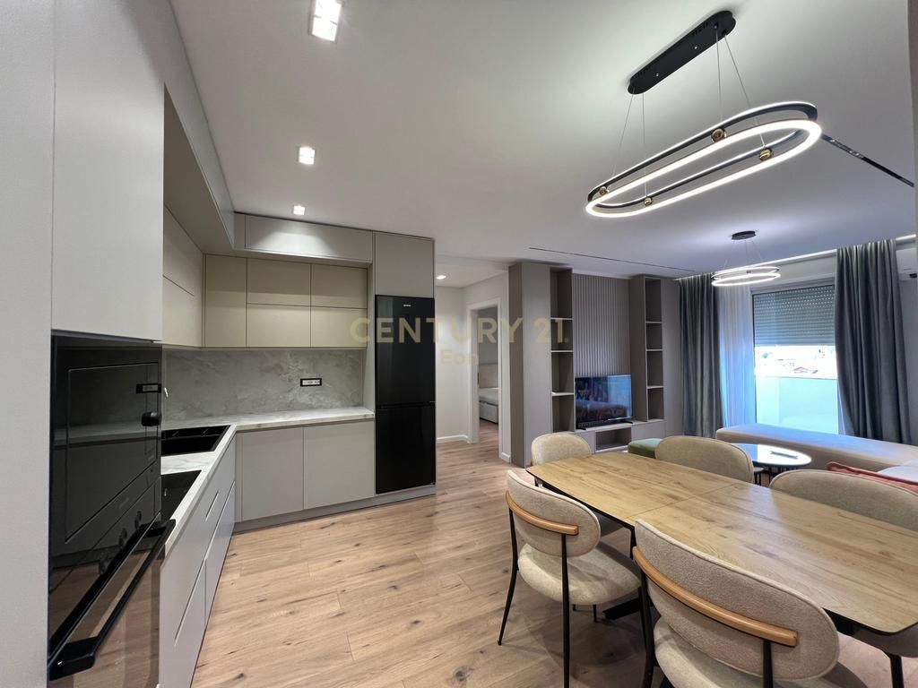 Qera, Apartament Luxury, 2+1+2, Spitalle, Durres !