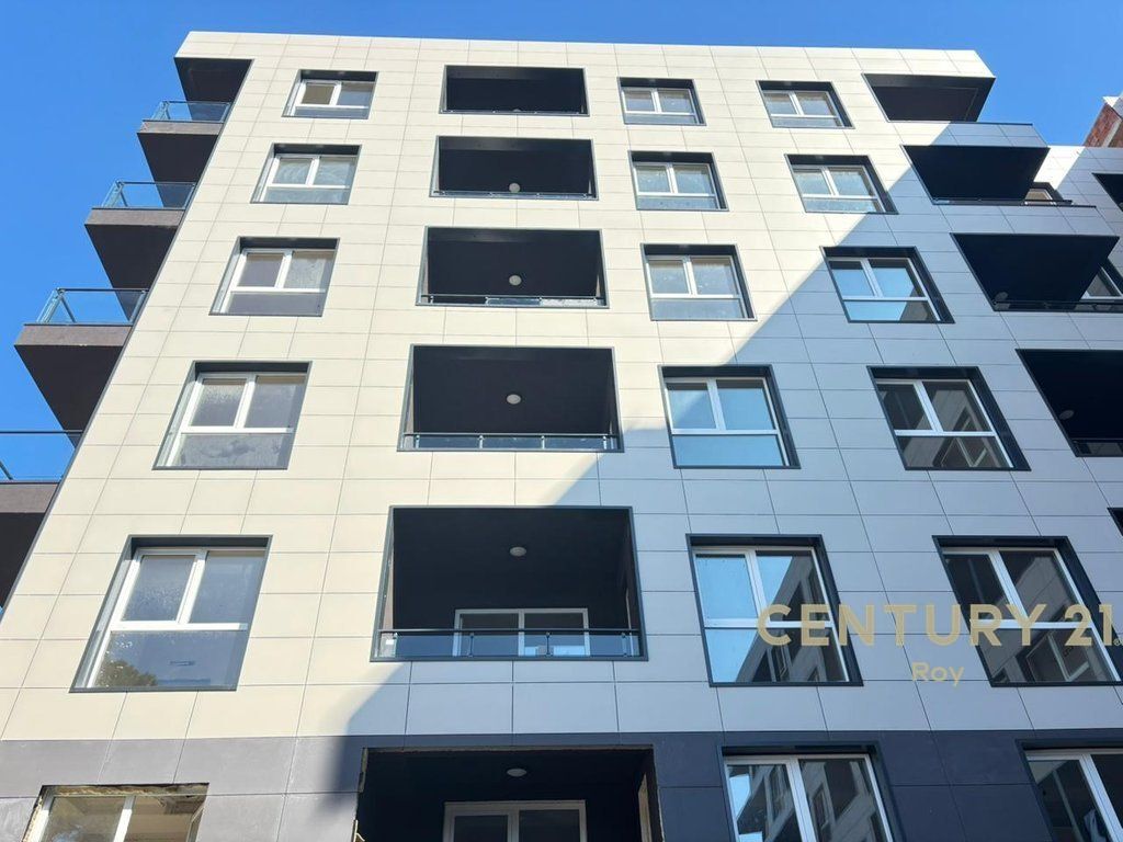 SHITET APARTAMENT 2+1 MONTEVIDEO RESIDENCE TE MALI ROBIT!!!