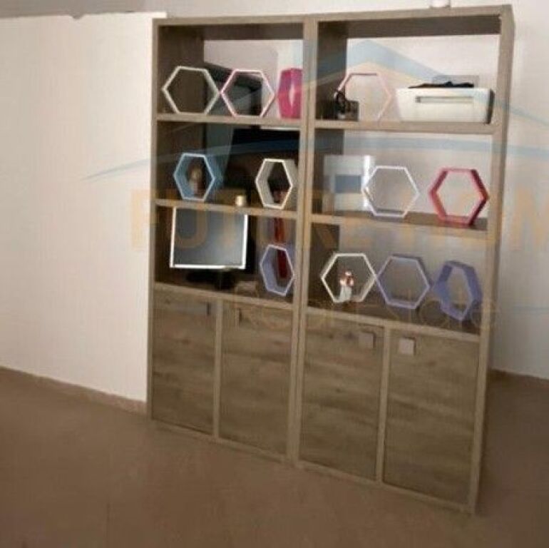 Affitto, Locale Commerciale, Ex Esposizione, Tirana