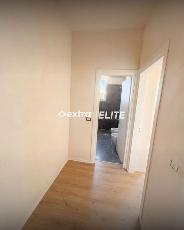 Apartment 3+1+2 for sale, Komuna e Parisit, Tirana