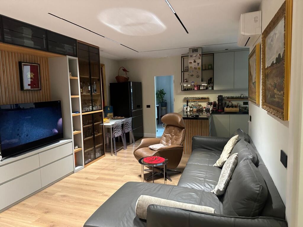 🏠 Jepet me qira apartament 2+1+2 📍Shallvaret
