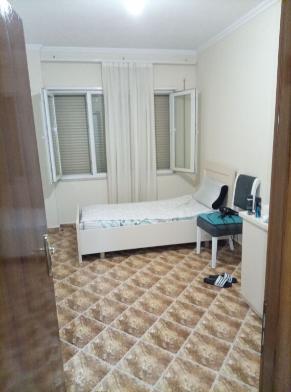 APPARTAMENTO 2+1+2 IN AFFITTO ASTIR VICINO ALLA STRADA