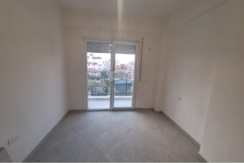 Apartament 3+1 ne Shitje tek Brryli