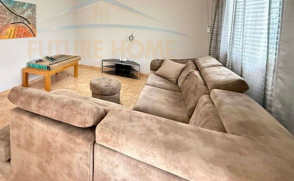 Affitto, Casa Privata 2+1 + 2 Posti Auto, Via “Ferhat Draga”, Laprakë