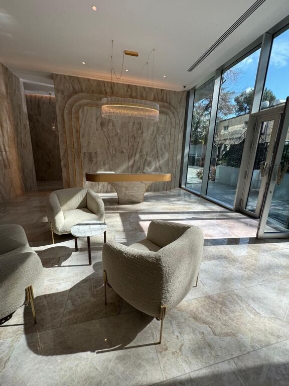 OFFICE FOR RENT BLLOK