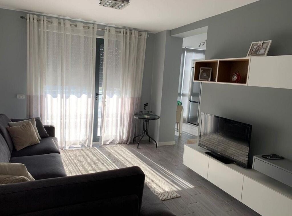 APARTAMENT ME QERA 2+1 ISH FUSHA E AVIACIONIT 65.000 LEKE FH-64676