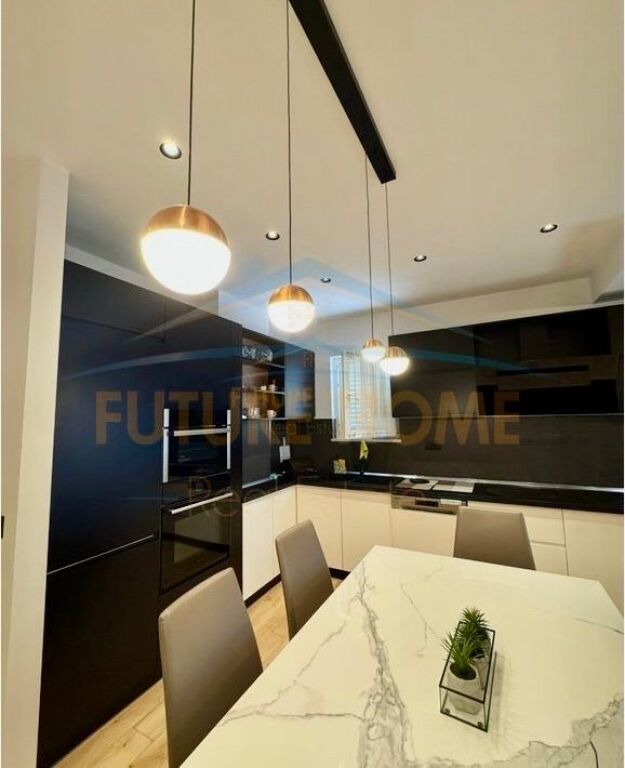 📍 Mundësi për Airbnb te "Mine Peza" – 2+1 për Qera! 🌟