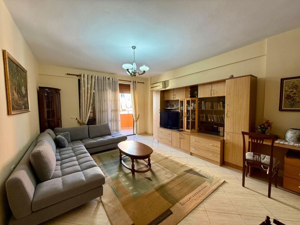 1+1 FOR RENT IN THE MUNICIPALITY OF PARIS