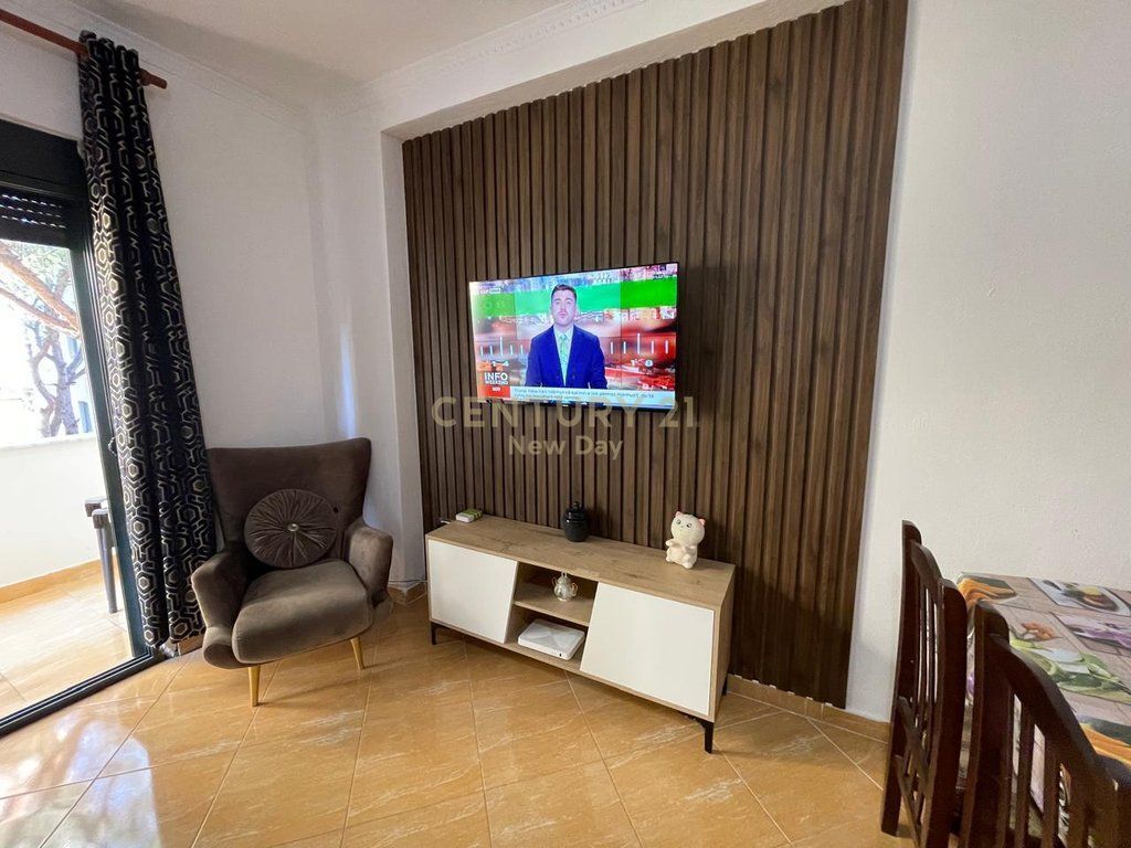 SHITET APARTAMENT 1+1 PRANE KLAJDI RESORT, GOLEM!