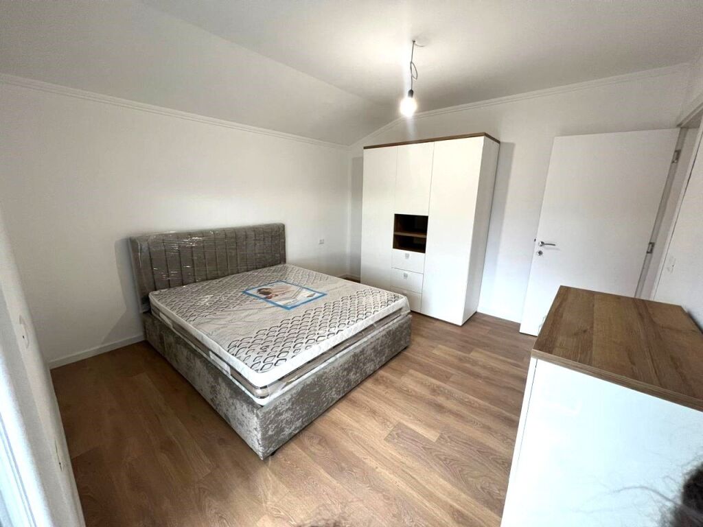 For Rent Entrance 1+1 at the Overpass, Shkozë