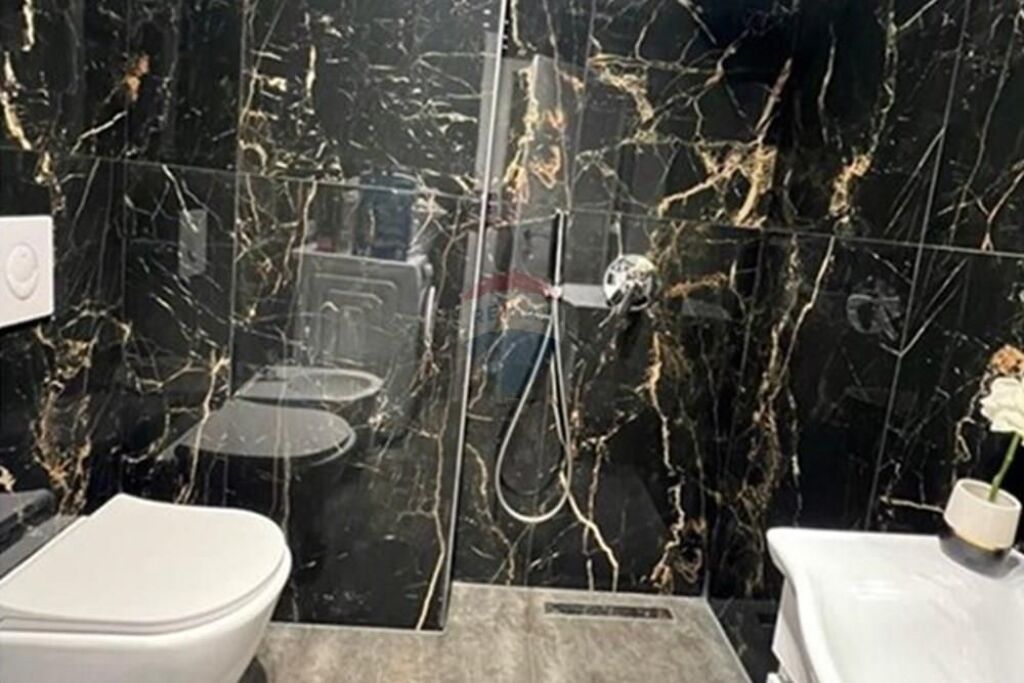 Apartament - Për Shitje - Rruga Emin Duraku, Tiranë