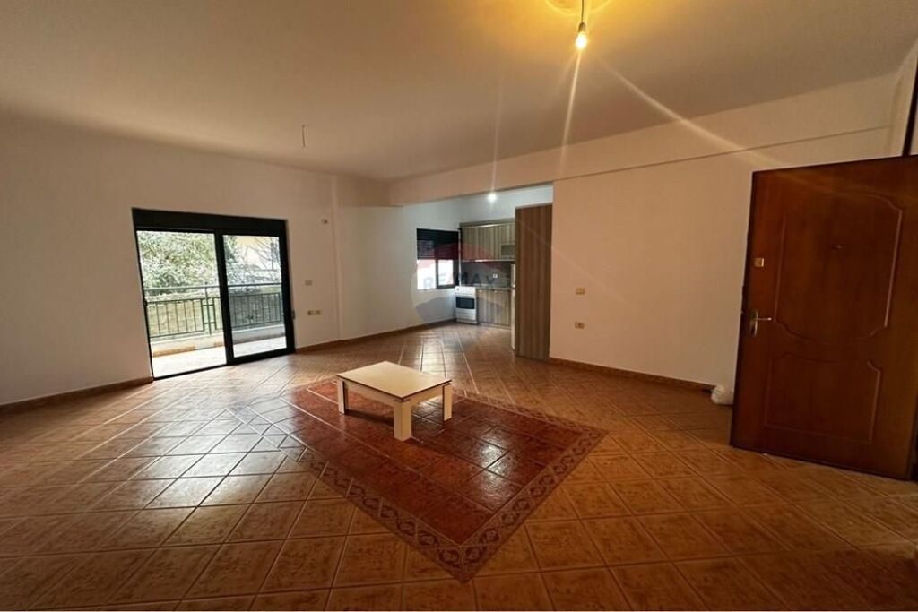 🏡 Apartament 2+1+2 për Shitje – Vlorë