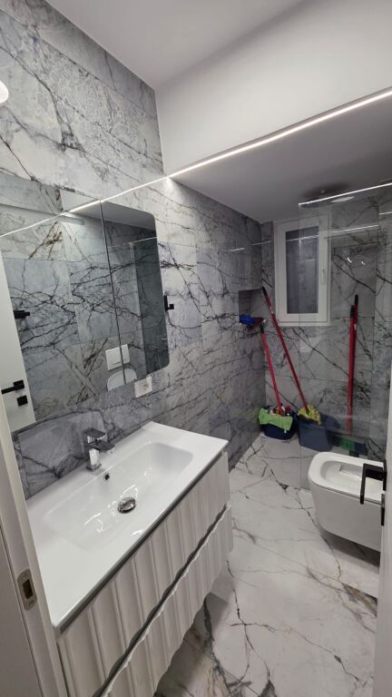 Apartament 1+1 me qira prane Shkolles se Baletit!