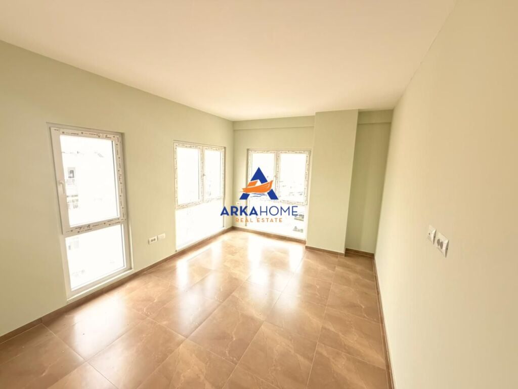 JEPET ME QERA APARTAMENT 2+1+2+BALLKON "TE ZOGU I ZI" 900 EURO