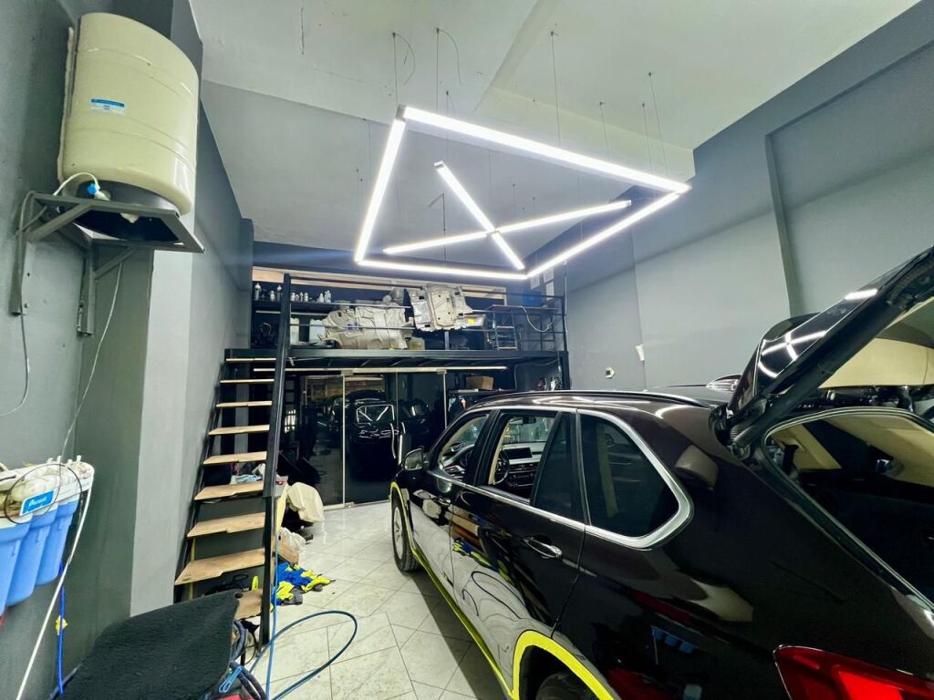 Shitet Ambient Biznesi+Aktiviteti , “Astir ”, Tiranë.