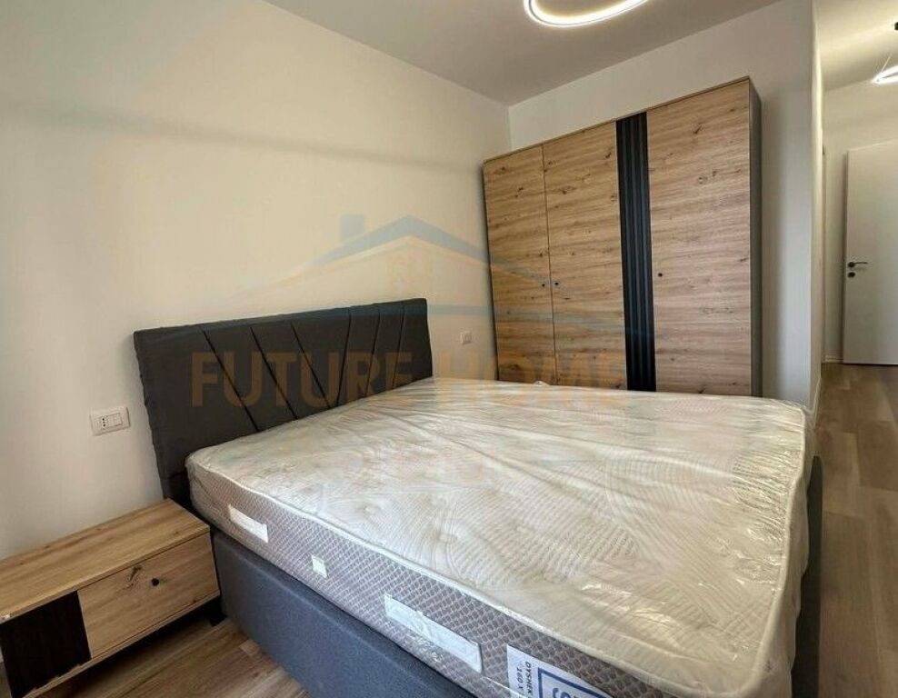 Qera, Apartament 2+1+2 + Post Parkimi, Unaza e Re