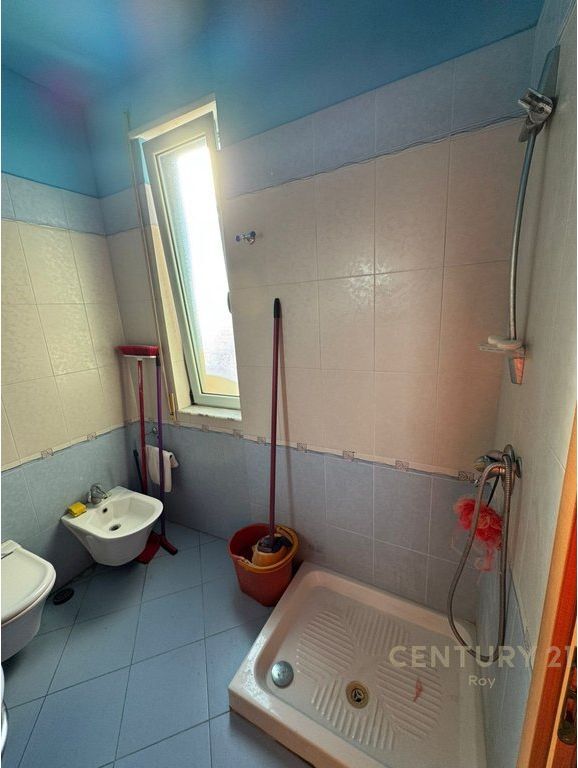 SHITET APARTAMENT 3+1+2 NE QENDER , DURRES !