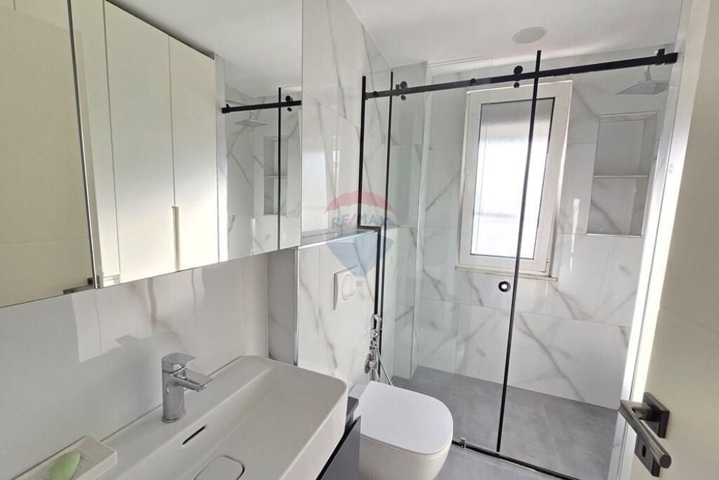 Appartamento - In Affitto - Via Abdyl Frashëri, Tirana